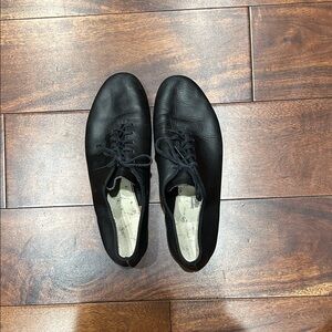 Capezio Black Women's Classic Leather Jazz Dance Shoes